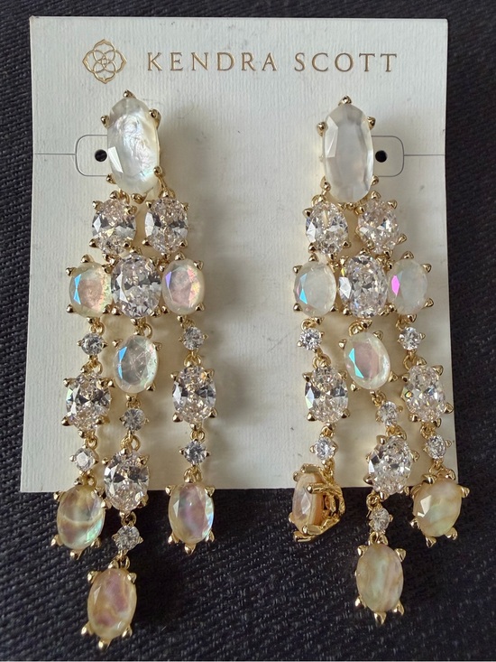 Kendra Scott Jewelry - Kendra Scott Cailin Gold Statement Drop Earrings NWT